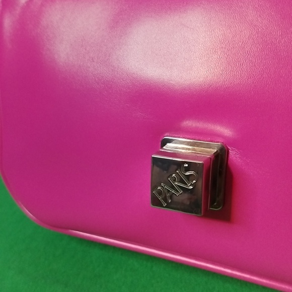 Paris Hilton Purse With Turnlock - Picture 6 of 10